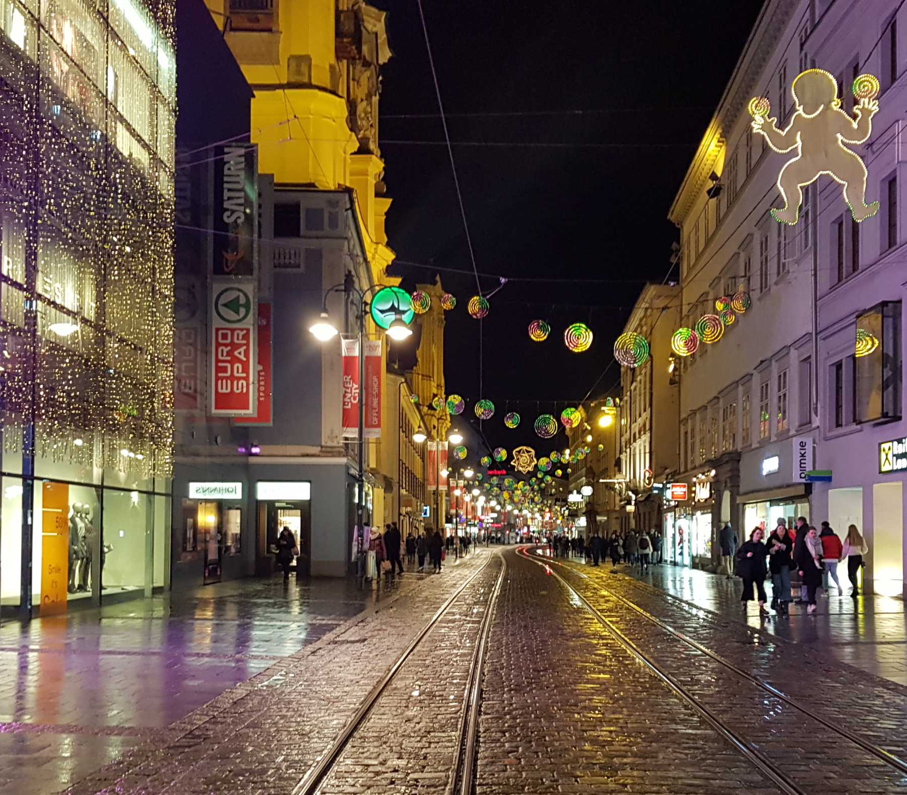 DateiLandstraße Weihnachtsbeleuchtung 2019.jpg LinzWiki